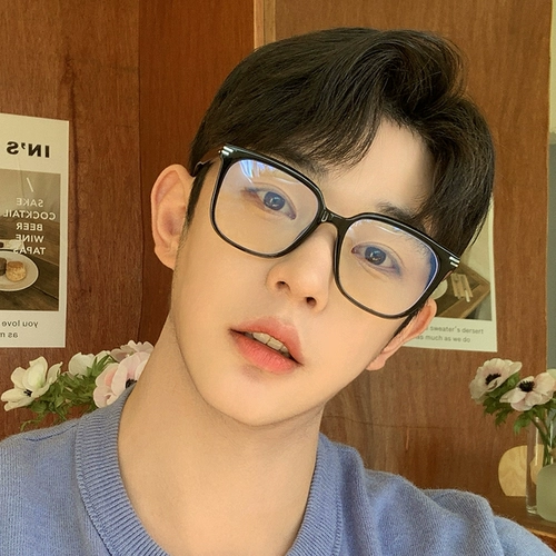 Черные бокалы для мужчин Супер светло -квадратная квадратная миопия может быть доступна, большое лицо, черный плоский световой рам