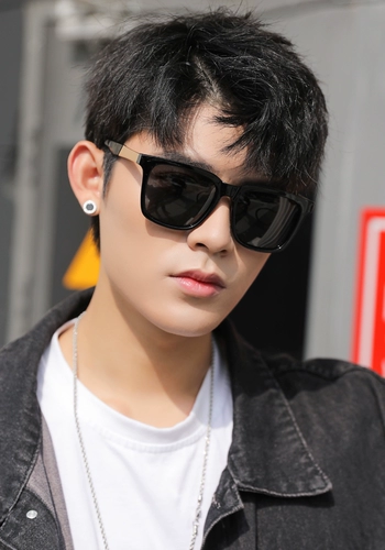 Трендовые солнцезащитные очки, коллекция 2021, популярно в интернете