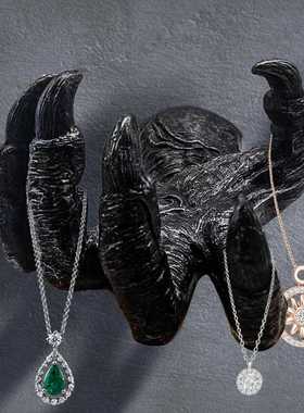 新款直销跨境新品 恶魔手爪 恶魔之眼 女巫的手臂挂壁 树脂挂件
