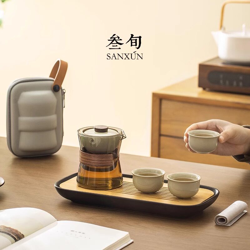 Thirty-year-old Ru kiln quick brewing cup portable bag type lazy tea making artifact one pot three cups travel tea set