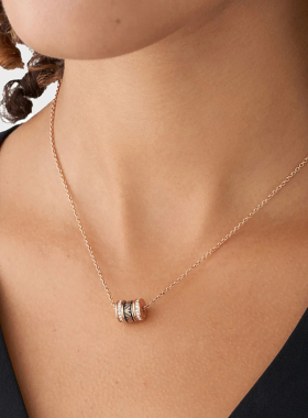 阿玛尼黑金小蛮腰女士项链