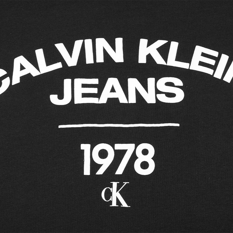  天猫国际自营时尚范T恤