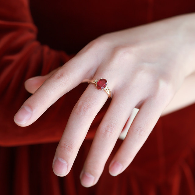 Ruohuahonghe granular ruby ring
