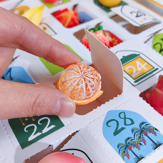 Creative 30-frame fruit hole blind box simulation watermelon strawberry apple model kindergarten class sharing gift