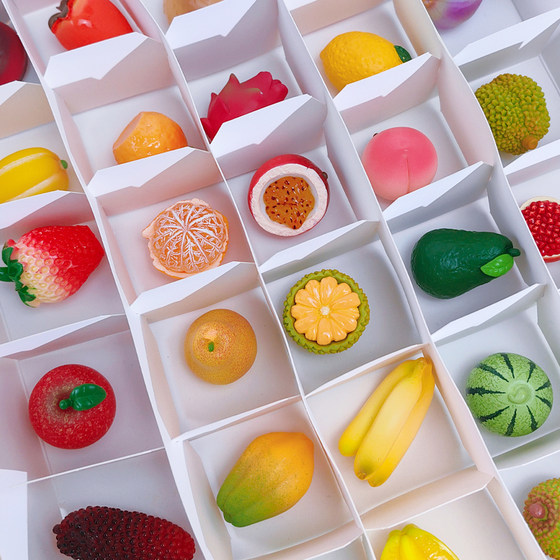Creative 30-frame fruit hole blind box simulation watermelon strawberry apple model kindergarten class sharing gift
