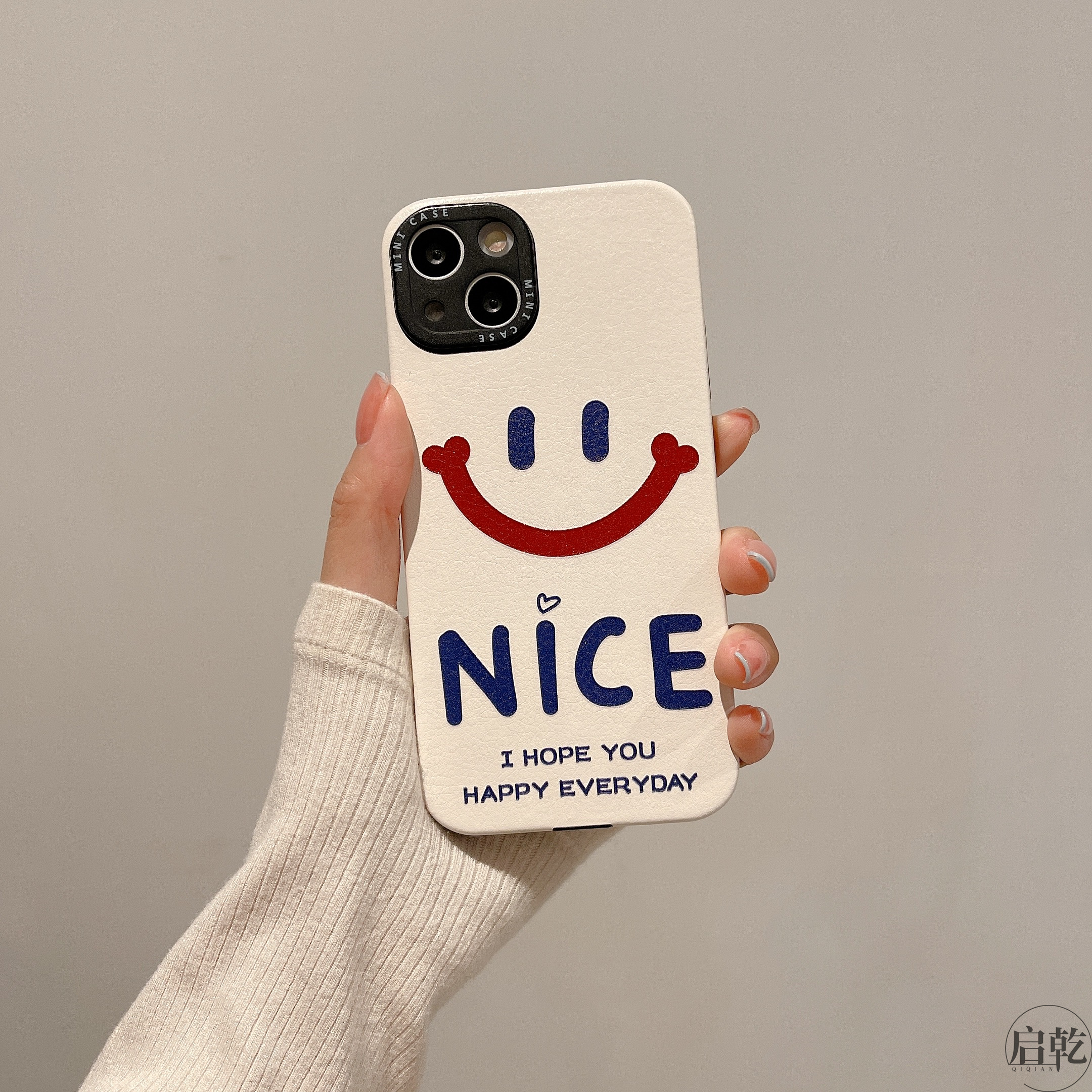 启乾 小众笑脸英文字母iPhone15/14手机壳适用苹果13promax皮质软壳12/11简约创意治愈新款防摔情侣男女绿色