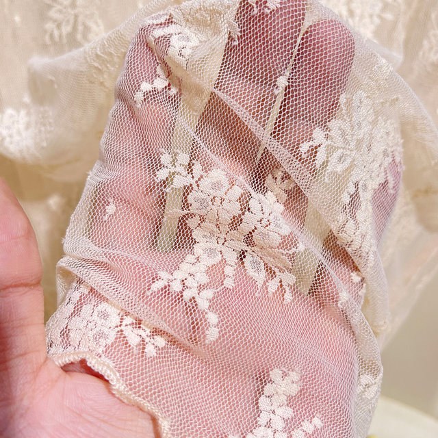 Wenxian commuter ຕາຫນ່າງ lace top