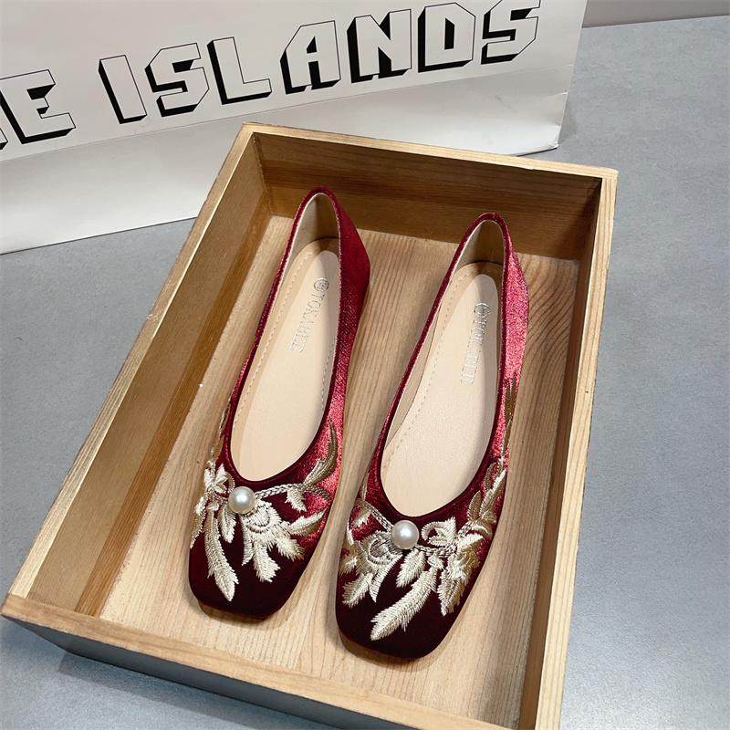 优雅气质新中式国风女单鞋2025年新款粗跟低跟刺绣红色秀禾鞋婚鞋,淘宝优惠券,粉丝福利购,淘宝优惠卷