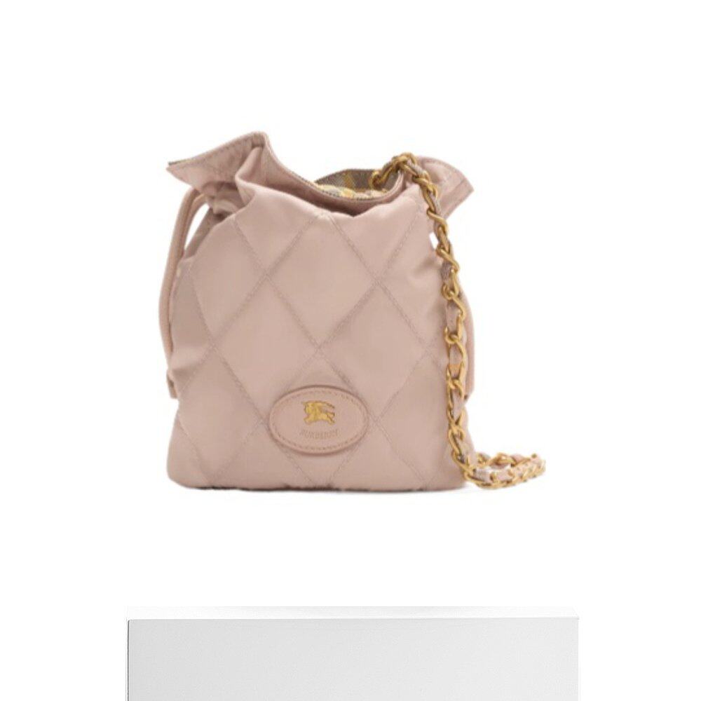 香港直邮Burberry Horseshoe 链条手拿包 81184481 - 图3