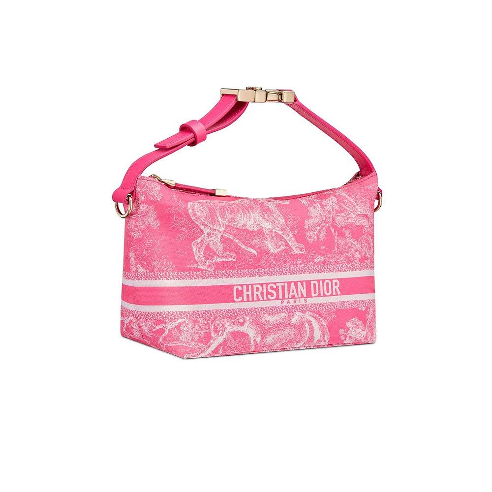  天猫国际探物欧洲手拿包