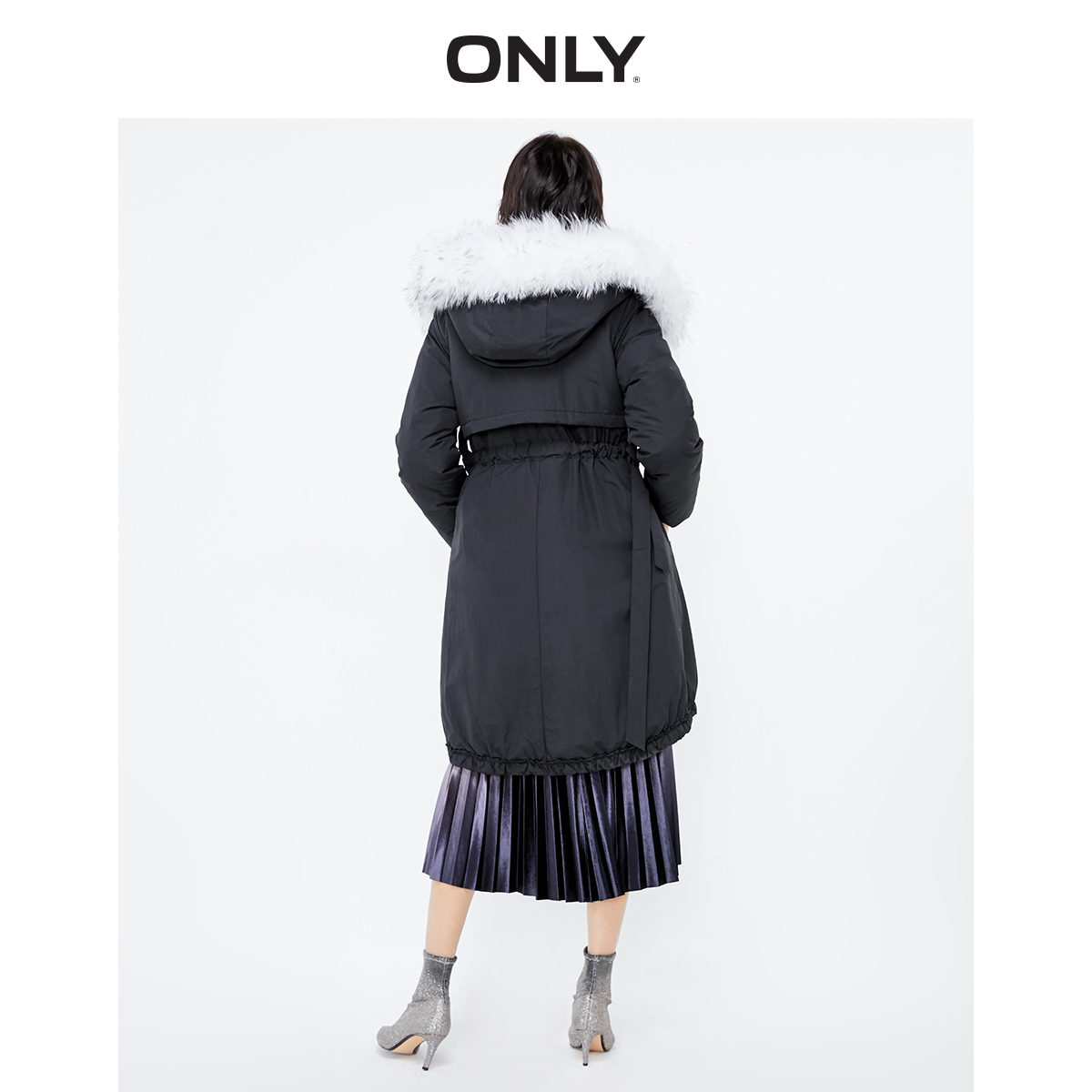 only冬季黑色收腰休闲毛领白鸭绒 ONLYoutlets店羽绒服