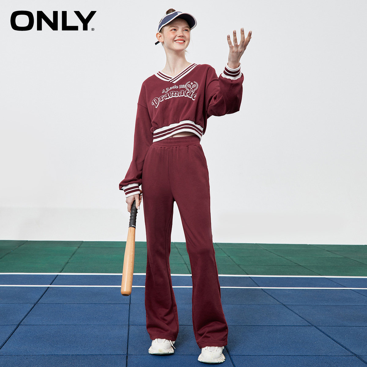 only奥莱春季新款校园复古v领卫衣 ONLYoutlets店卫衣/绒衫