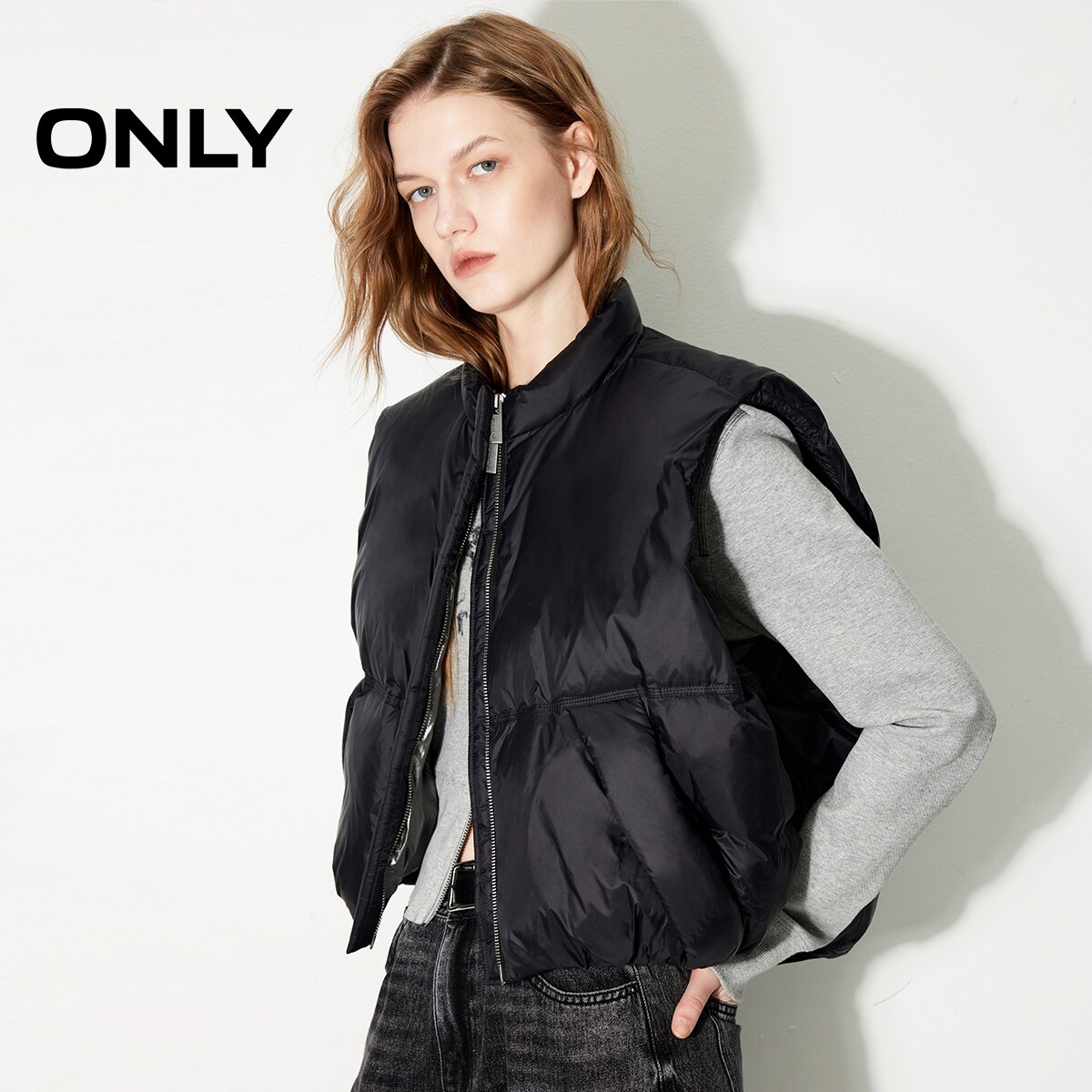 【ONLY奥莱】冬季新款潮流百搭90%白鸭绒保暖马甲羽绒服女