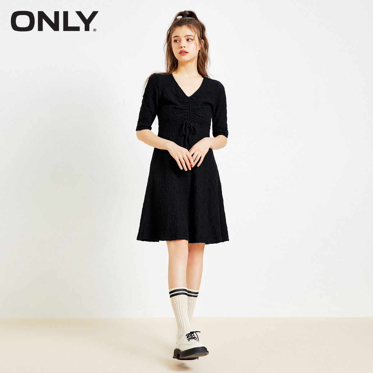  ONLYoutlets店连衣裙