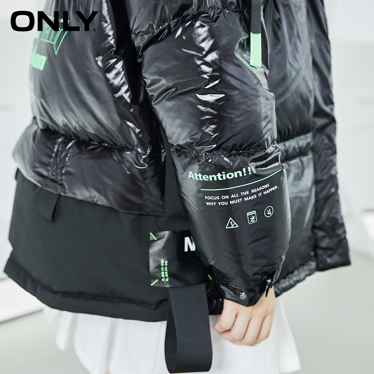 only奥莱秋季亮面拼接抽绳羽绒服 ONLYoutlets店羽绒服