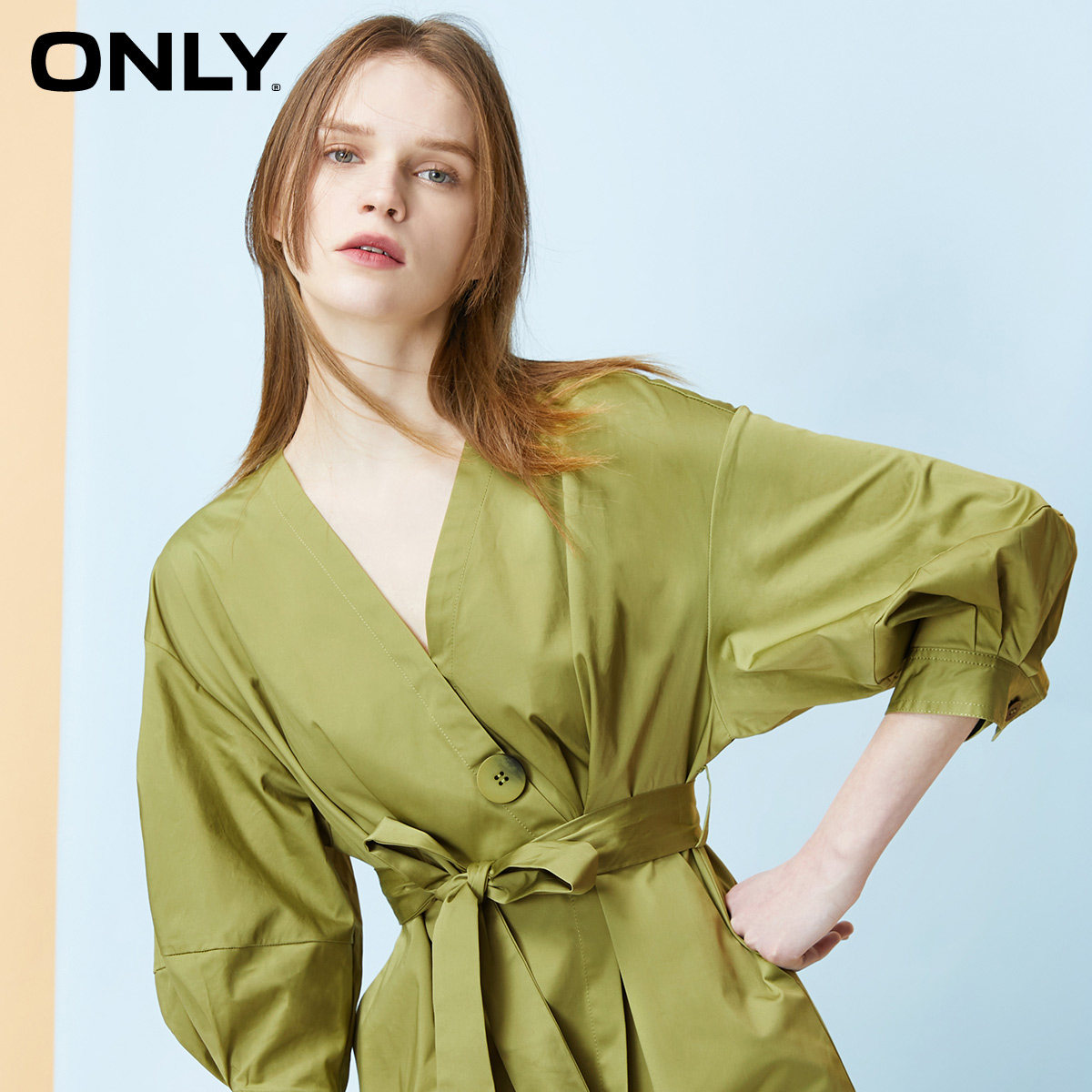 only奥莱冬季新款v领短款风连衣裙 ONLYoutlets店连衣裙