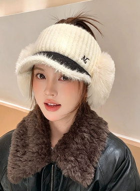 秋冬毛绒护耳帽子女扎马尾户外运动棒球帽甜美日系撞色空顶鸭舌帽