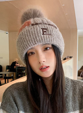 柔软手感含羊毛佩戴舒适