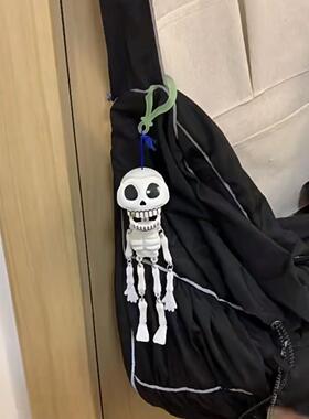 趣味拉线搞笑挂件背包骷髅头钥匙扣包包挂扣学生万圣节玩具小礼物
