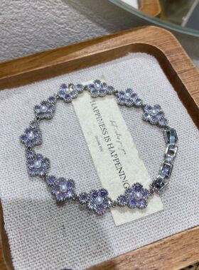 爆款跨境新品珠宝款花卉手链白色