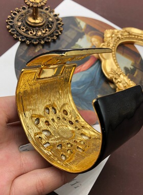 西洋中古重工黑色珐琅釉红宝石弹