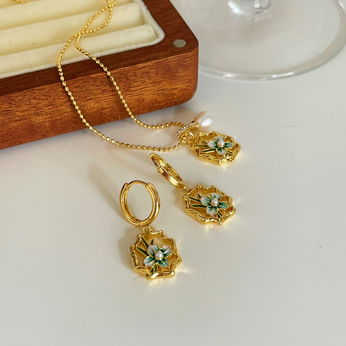 法式精致优雅金色花朵滴油珍珠耳环项链小众设计高级感耳饰饰品女,淘宝优惠券,粉丝福利购,淘宝优惠卷