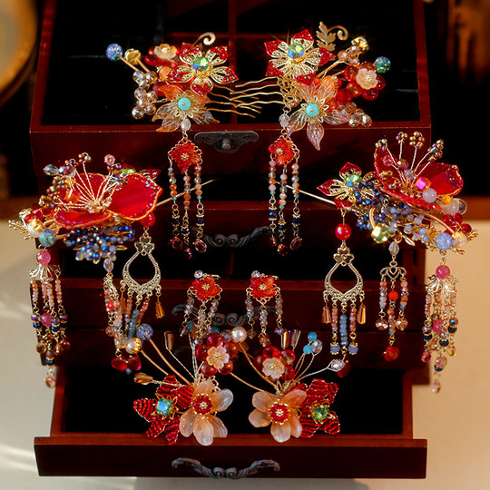 红色秀禾头饰2025新款中式高级花朵古风大气秀禾服龙凤褂新娘发饰