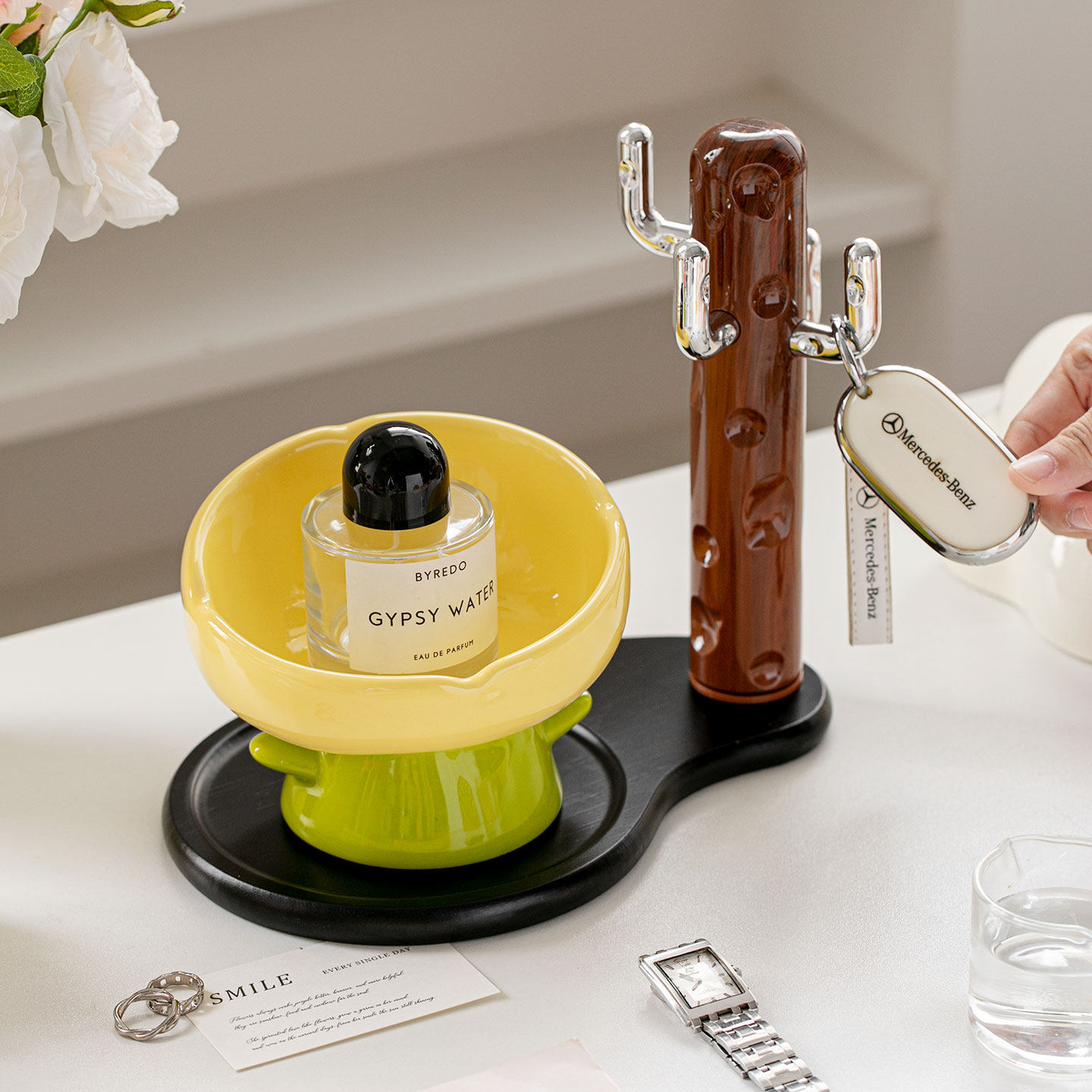 入户玄关钥匙收纳摆件桌面花朵置物架高档客厅装饰品乔迁新居礼物,淘宝优惠券,粉丝福利购,淘宝优惠卷