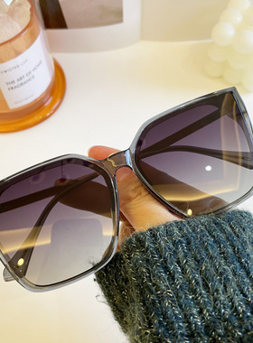 MS 简单大方 时尚潮方形男女偏光墨镜大脸紫外线太阳镜 开车眼镜