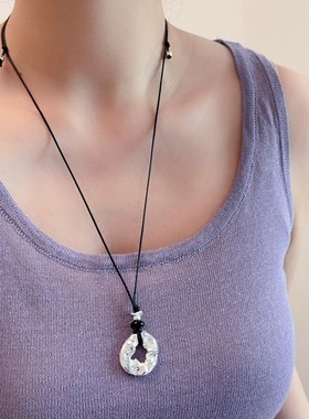 韩系简约绿松石珠圆圈吊坠项链女轻奢高级感可调节抽拉毛衣链颈链