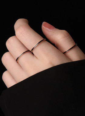 钛钢不掉色！极细黑色女日常戒指