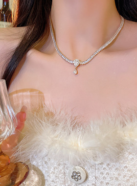 法式轻奢锆石珍珠项链女高级感复古小众水滴吊坠锁骨链爆款配饰品