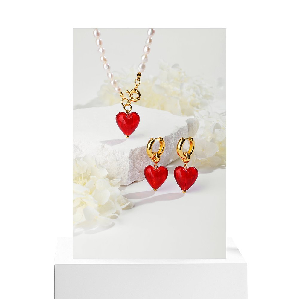 classicharmsEsmee Red Glaze Heart Pendant Pearl Necklace- r-图3