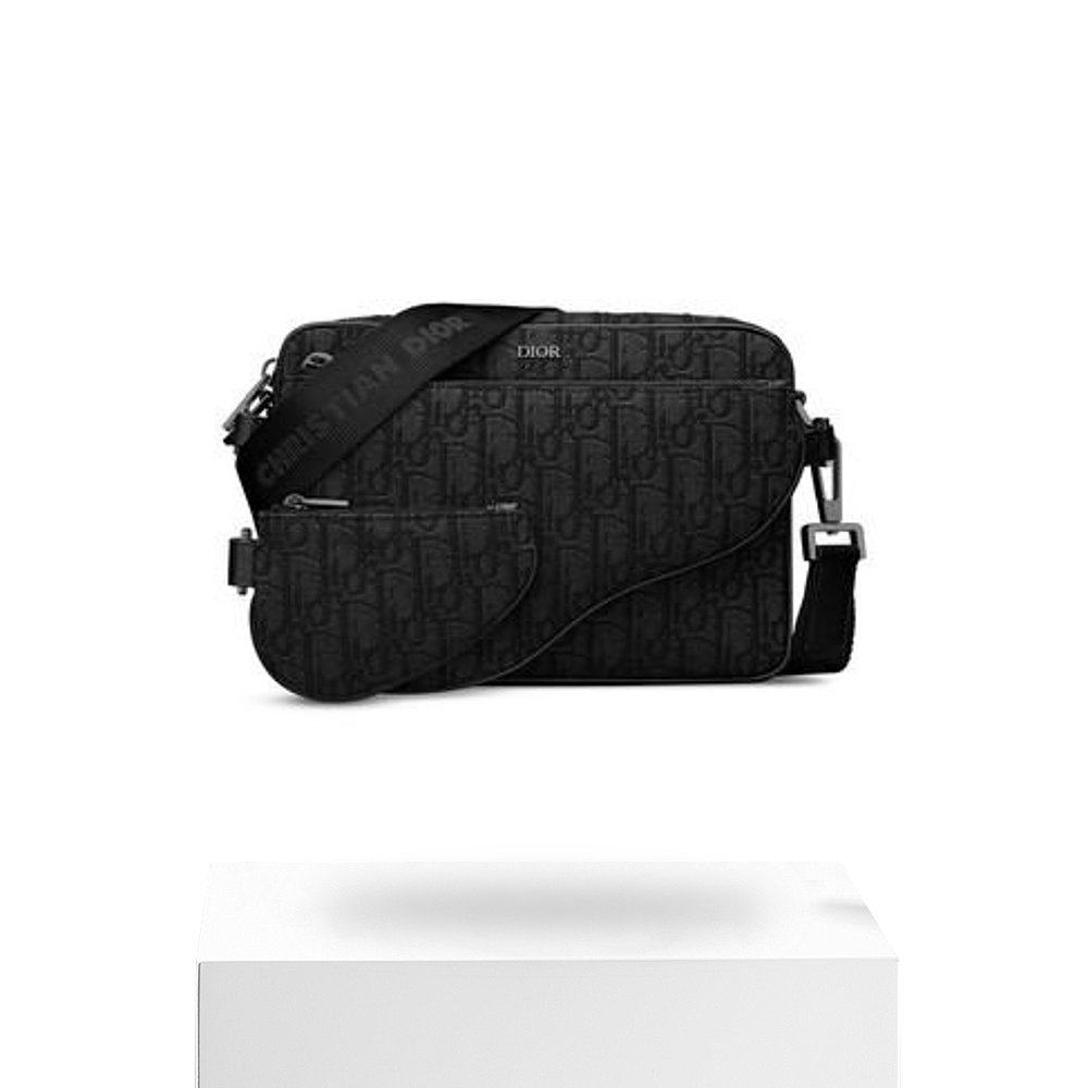  天猫国际探物美国手拿包