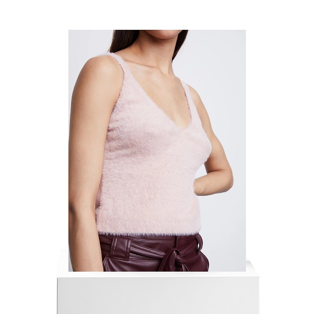 bailey44Nelly Cropped V Neck Sweater Tank in Blush- blush-图3