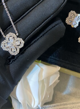 白富美系列闪到对不到焦 公主标配花形满钻项链纯银镀白金锁骨链