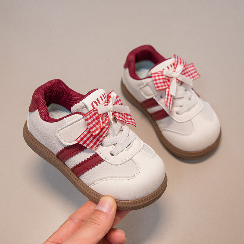 女童运动鞋2026春季新款韩版软底花朵德训板鞋小白鞋儿童休闲鞋潮,淘宝优惠券,粉丝福利购,淘宝优惠卷