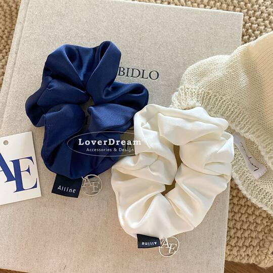 藏蓝物语！新款蓝白色温柔系法式大肠圈发圈气质字母马尾旅行头饰