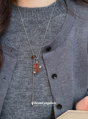 秋冬镶钻植绒小熊项链简约时尚小众通勤百搭毛衣链轻奢高级感项饰