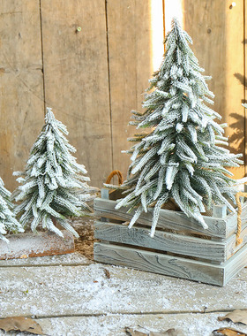 雪景布置幼儿园教室材料装饰摆件