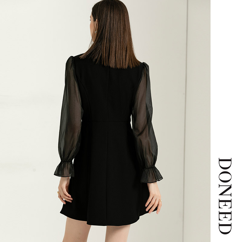 初春新款高级感黑色长袖法式连衣裙气质女神范收腰显瘦漂亮