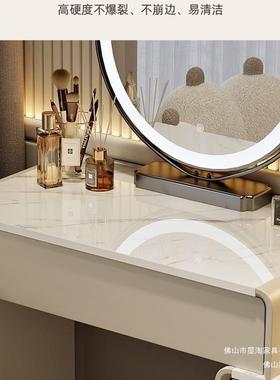 2025新款化妆桌实木梳妆台斗柜一体卧室奶油复古风小户型简约现代