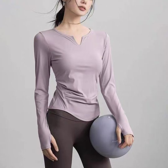 Высококачественная одежда для йоги с нагрудными подушечками для профессионального пилатеса.