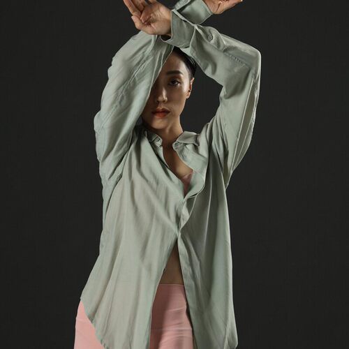 DANCE系列谢欣同款人棉现代舞时尚外穿垂坠修身透气衬衫男女款 - 图0