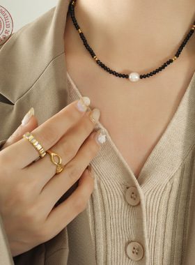 时尚气质个性黑色玻璃珠项链淡水珍珠吊坠性感首饰小众设计原创款