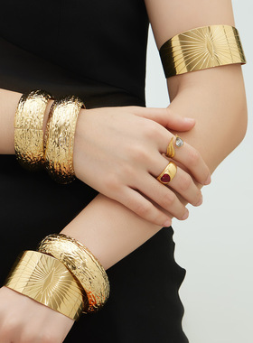 凹凸纹理质感手镯不锈钢宽边纹理