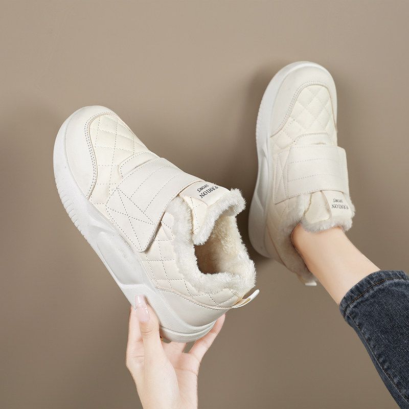 美拉德新款运动鞋女冬季真皮雪地靴魔术贴孕妇加绒棉鞋大码41一43,淘宝优惠券,粉丝福利购,淘宝优惠卷