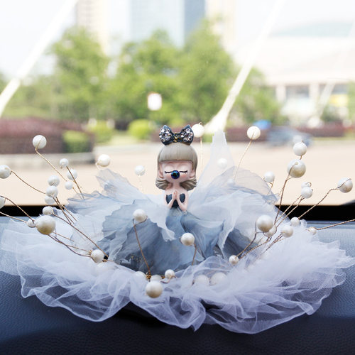 蓬蓬裙泡泡公主女孩汽车摆件羽毛防滑垫车内香薰高档女士车载饰品 - 图2