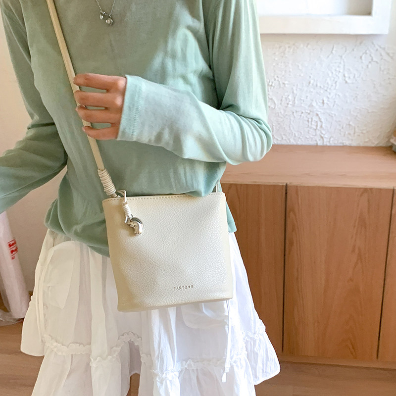 高级感荔枝纹水桶包女2025新款潮简约洋气单肩包时尚百搭斜挎包,淘宝优惠券,粉丝福利购,淘宝优惠卷