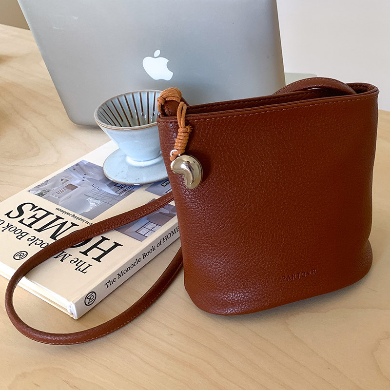 高级感荔枝纹水桶包女2025新款潮简约洋气单肩包时尚百搭斜挎包,淘宝优惠券,粉丝福利购,淘宝优惠卷